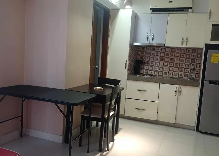 2 Bedrooms Units Forbes Area 5th Avenue Bgc Center * マニラ市