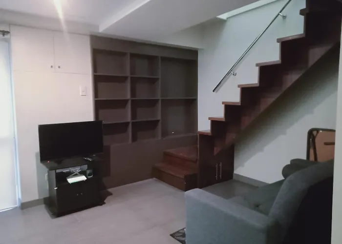 2 Bedrooms Units Forbes Area 5th Avenue Bgc Center アパート マニラ市