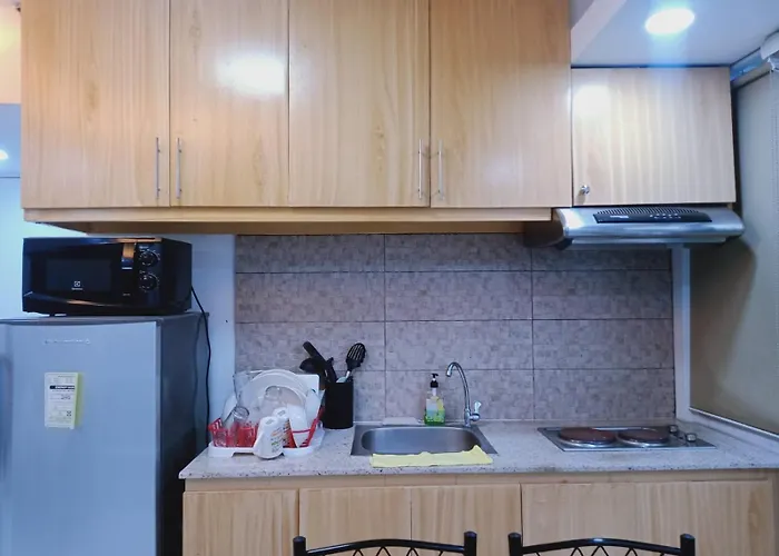 2 Bedrooms Units Forbes Area 5th Avenue Bgc Center アパート