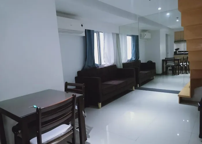 2 Bedrooms Units Forbes Area 5th Avenue Bgc Center アパート