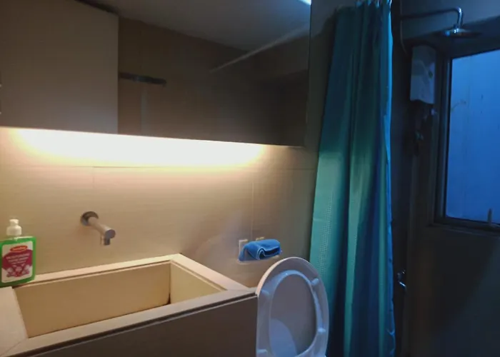 2 Bedrooms Units Forbes Area 5th Avenue Bgc Center アパート *