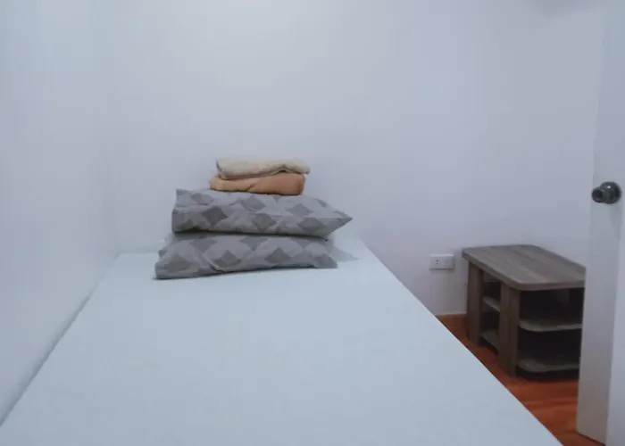 2 Bedrooms Units Forbes Area 5th Avenue Bgc Center * マニラ市