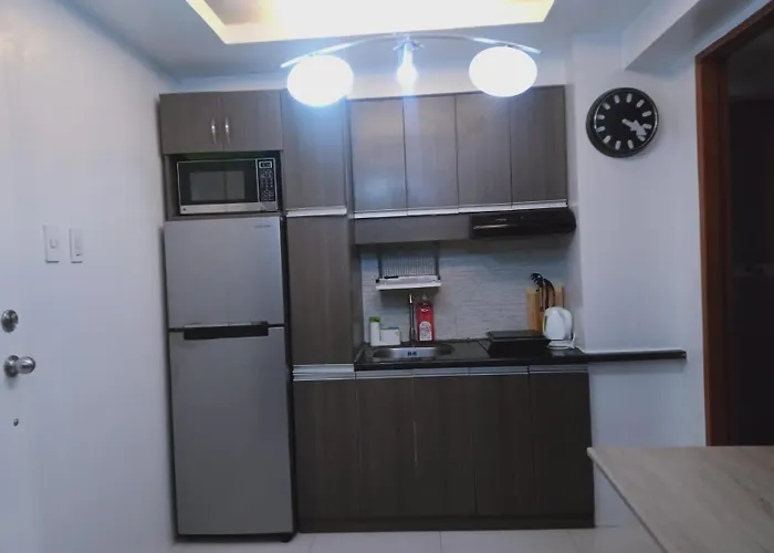 2 Bedrooms Units Forbes Area 5th Avenue Bgc Center アパート マニラ市
