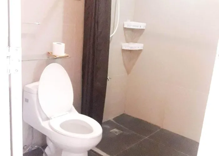2 Bedrooms Units Forbes Area 5th Avenue Bgc Center *