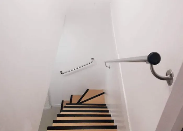 アパート 2 Bedrooms Units Forbes Area 5th Avenue Bgc Center マニラ市