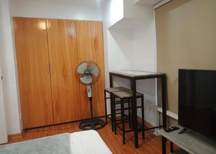 アパート 2 Bedrooms Units Forbes Area 5th Avenue Bgc Center
