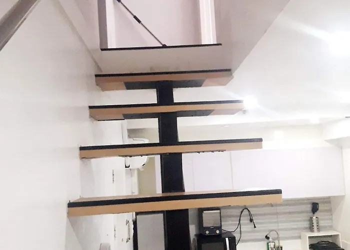2 Bedrooms Units Forbes Area 5th Avenue Bgc Center * マニラ市