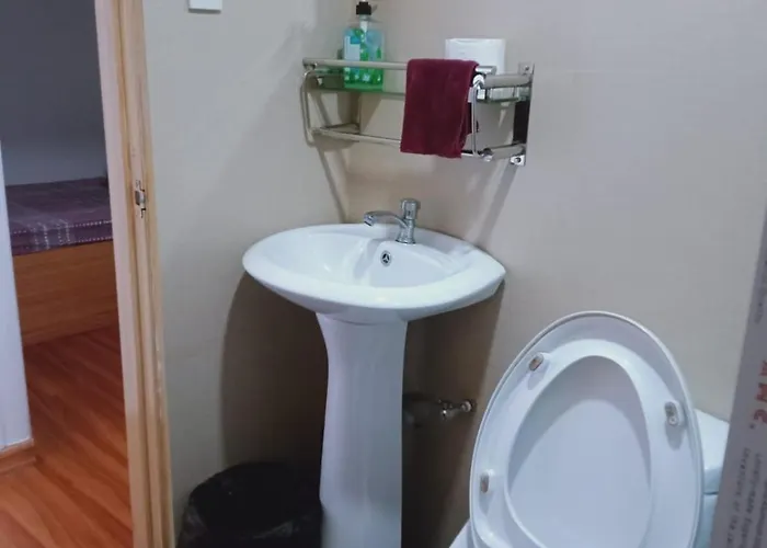 アパート 2 Bedrooms Units Forbes Area 5th Avenue Bgc Center