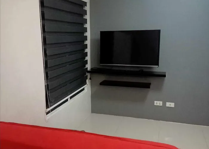 2 Bedrooms Units Forbes Area 5th Avenue Bgc Center * マニラ市