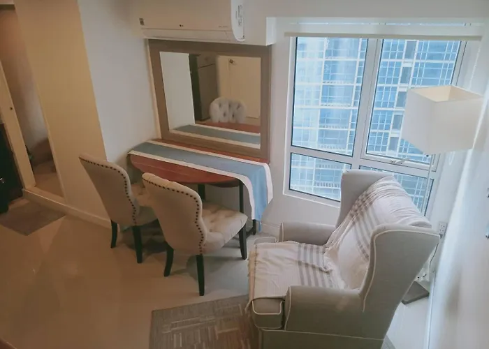 アパート 2 Bedrooms Units Forbes Area 5th Avenue Bgc Center マニラ市